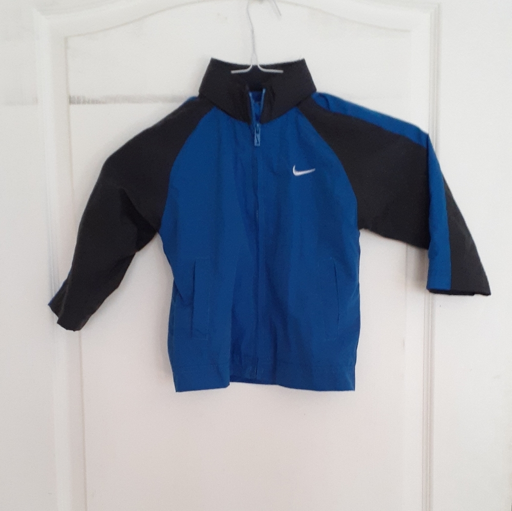 Nike Spring Jacket - Picture 2 of 6